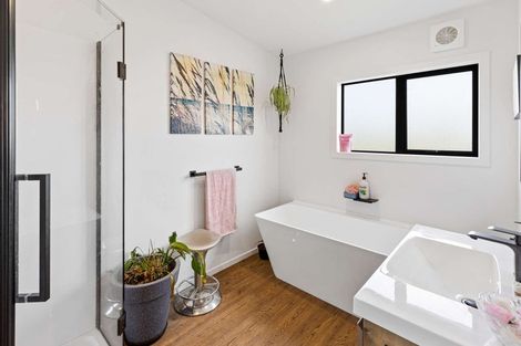 Photo of property in 17 Lithgow Drive, Otamatea, Whanganui, 4500