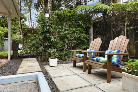 Photo of property in 50 Turanga Road, Henderson Valley, Auckland, 0612