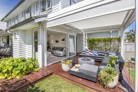 Photo of property in 63a Aramoana Avenue, Devonport, Auckland, 0624