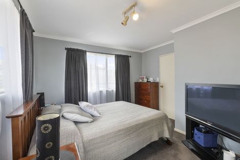 Photo of property in 1 Saints Court, Manurewa, Auckland, 2102