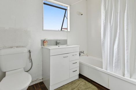 Photo of property in 2/114 Finlayson Avenue, Clendon Park, Auckland, 2103