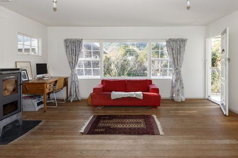 Photo of property in 125b Tasman Street, Nelson, 7010