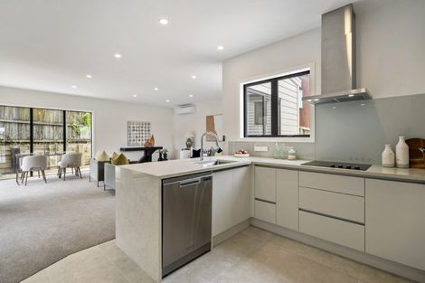 Photo of property in 6d Pax Avenue, Forrest Hill, Auckland, 0620