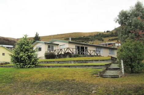 Photo of property in 16 Hazlett Street, Clyde, 9330