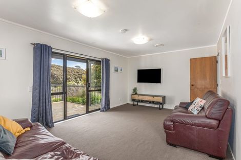 Photo of property in 63a Albatross Close, Whitby, Porirua, 5024
