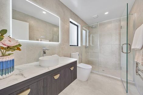 Photo of property in 9 Michael Richard Place, East Tamaki Heights, Auckland, 2016