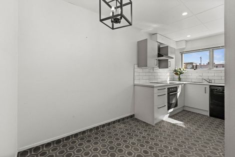 Photo of property in 1/8 Lee Road, Taradale, Napier, 4112