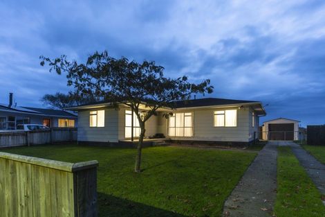 Photo of property in 42 Cascade Crescent, Westbrook, Palmerston North, 4412
