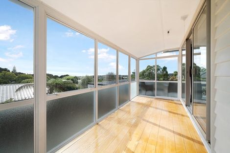 Photo of property in 7 Kotinga Avenue, Glen Eden, Auckland, 0602