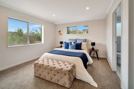 Photo of property in 23 Laurel Oak Drive, Schnapper Rock, Auckland, 0632