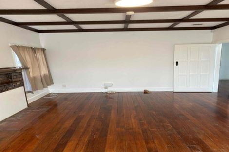 Photo of property in 1072 Great North Road, Point Chevalier, Auckland, 1022