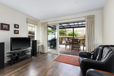 Photo of property in 9 Iona Road, Havelock North, 4130