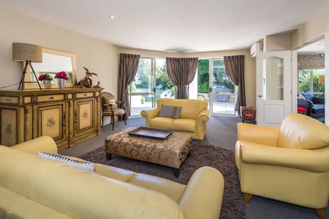 Photo of property in 6 Leabridge Mews, Harewood, Christchurch, 8051