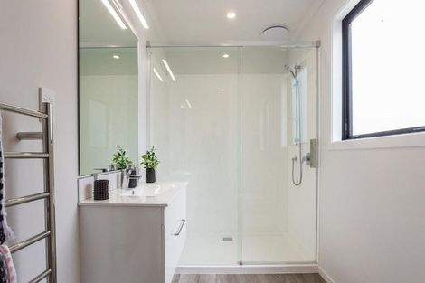 Photo of property in 20 Breakwater Way, Whitby, Porirua, 5024