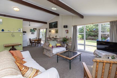 Photo of property in 67 Te Moana Road, Waikanae Beach, Waikanae, 5036