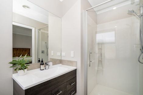 Photo of property in 90 Kupe Drive, Whitianga, 3510