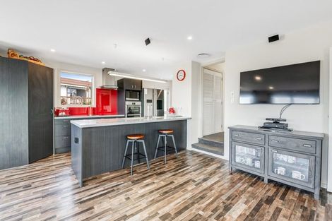 Photo of property in 6 Rakino Avenue, Manly, Whangaparaoa, 0930