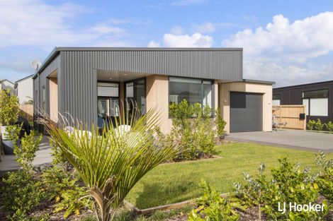 Photo of property in 6 Beau Lane, Waihi Beach, 3611