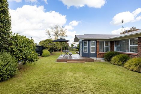 Photo of property in 82 Williams Street, Cambridge, 3434