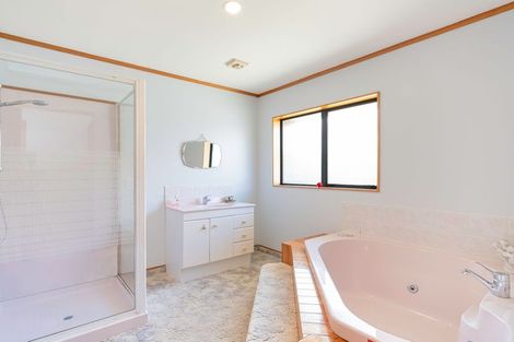 Photo of property in 74 Cedar Drive, Paraparaumu Beach, Paraparaumu, 5032