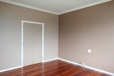 Photo of property in 166 Queen Street West, Levin, 5510