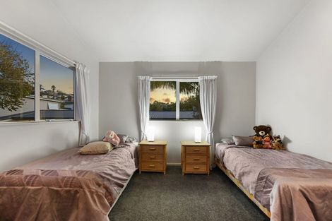 Photo of property in 2/37 Newhaven Terrace, Mairangi Bay, Auckland, 0630