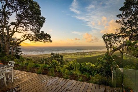 Photo of property in 107 Oaia Road, Muriwai, Waimauku, 0881