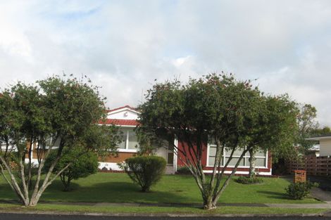 Photo of property in 21 Walworth Avenue, Pakuranga Heights, Auckland, 2010