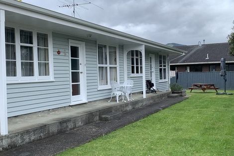 Photo of property in 3/4 Bracken Street, Wallaceville, Upper Hutt, 5018
