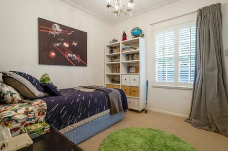 Photo of property in 12 Bassett Road, Remuera, Auckland, 1050