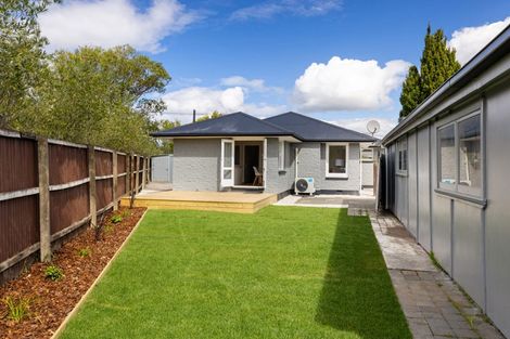 Photo of property in 15 Vancouver Crescent, Wainoni, Christchurch, 8061