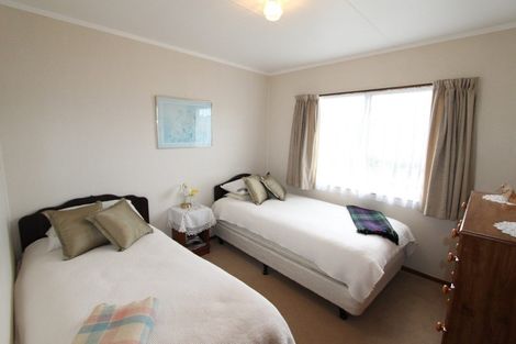 Photo of property in 77 Ormond Street, Woodville, 4920