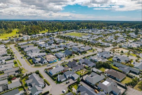 Photo of property in 17 Waterstock Way, Parklands, Christchurch, 8083