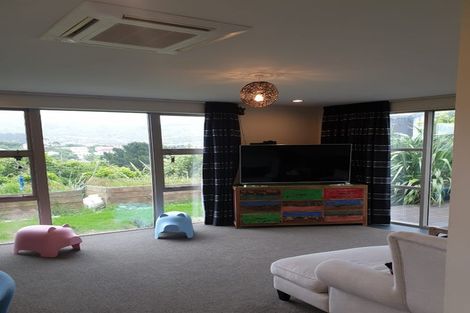 Photo of property in 24 Cresswell Place, Johnsonville, Wellington, 6037