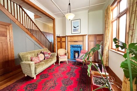 Photo of property in 13 Queen Street, Mount Victoria, Wellington, 6011