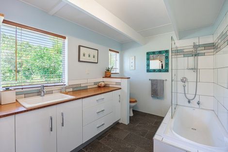 Photo of property in 37 Cedar Road, Te Awanga, 4102