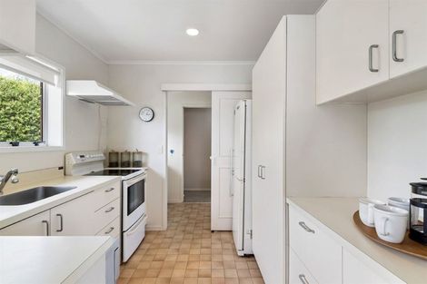 Photo of property in 1/5 Tristram Avenue, Forrest Hill, Auckland, 0620