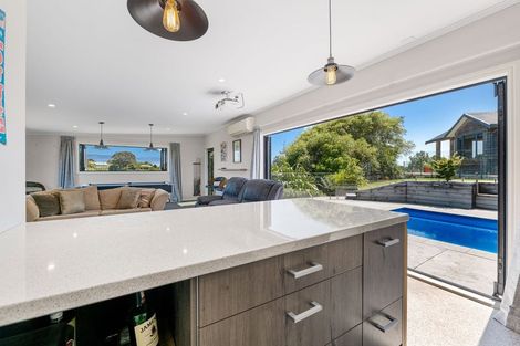 Photo of property in 14b Rennell Street, Frankleigh Park, New Plymouth, 4310