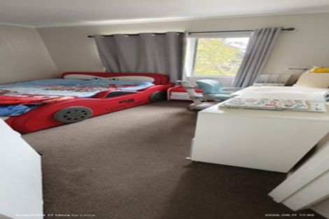 Photo of property in 26 Luckens Road, West Harbour, Auckland, 0618