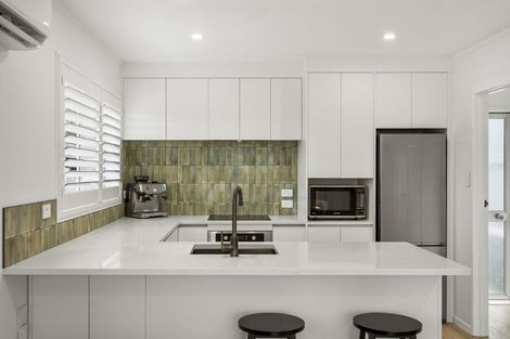 Photo of property in 1/24 Bayview Road, Bayview, Auckland, 0629