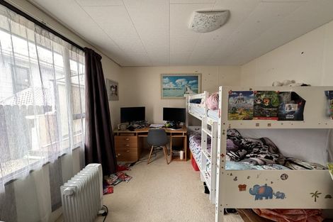 Photo of property in 1/39 Caribbean Drive, Unsworth Heights, Auckland, 0632