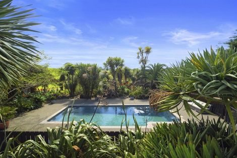 Photo of property in 64 Gervin Road, Wainui, Silverdale, 0992