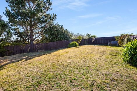 Photo of property in 4 Gaff Place, Whitby, Porirua, 5024