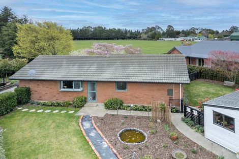 Photo of property in 7 Oldham Place, Darfield, 7510