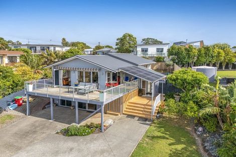 Photo of property in 6 Rakino Avenue, Manly, Whangaparaoa, 0930