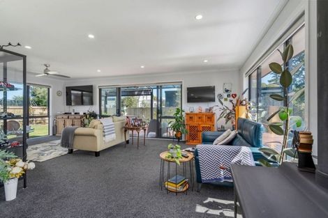 Photo of property in 9d Moreton Road, Carterton, 5713