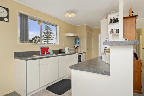 Photo of property in 2 Ngaparaoa Drive, Maketu, Te Puke, 3189