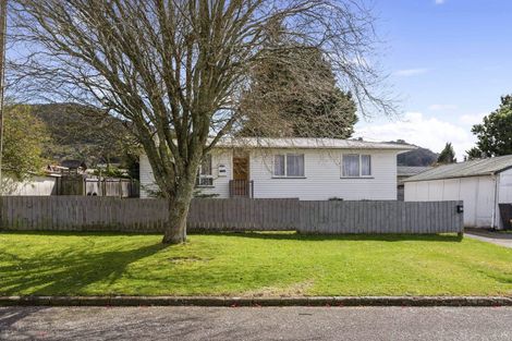 Photo of property in 15 Ross Road, Western Heights, Rotorua, 3015