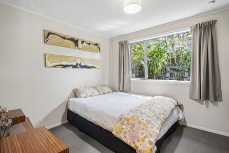 Photo of property in 9 Maybury Way, Island Bay, Wellington, 6023