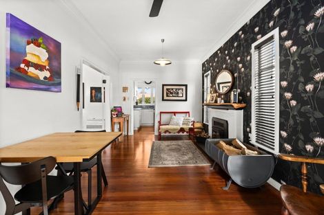 Photo of property in 4 Higgins Street, Marewa, Napier, 4110